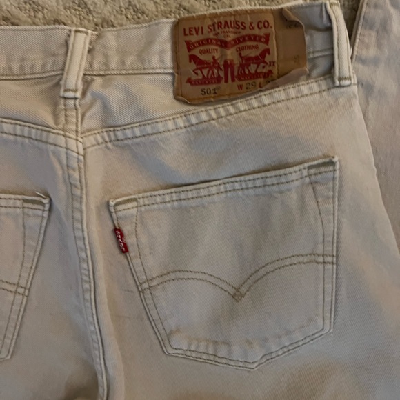 Vintage Levi’s cream 501s - Picture 5 of 5